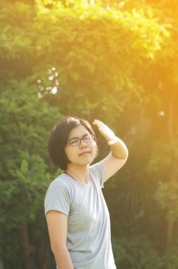 Güneş ışığı korumak .