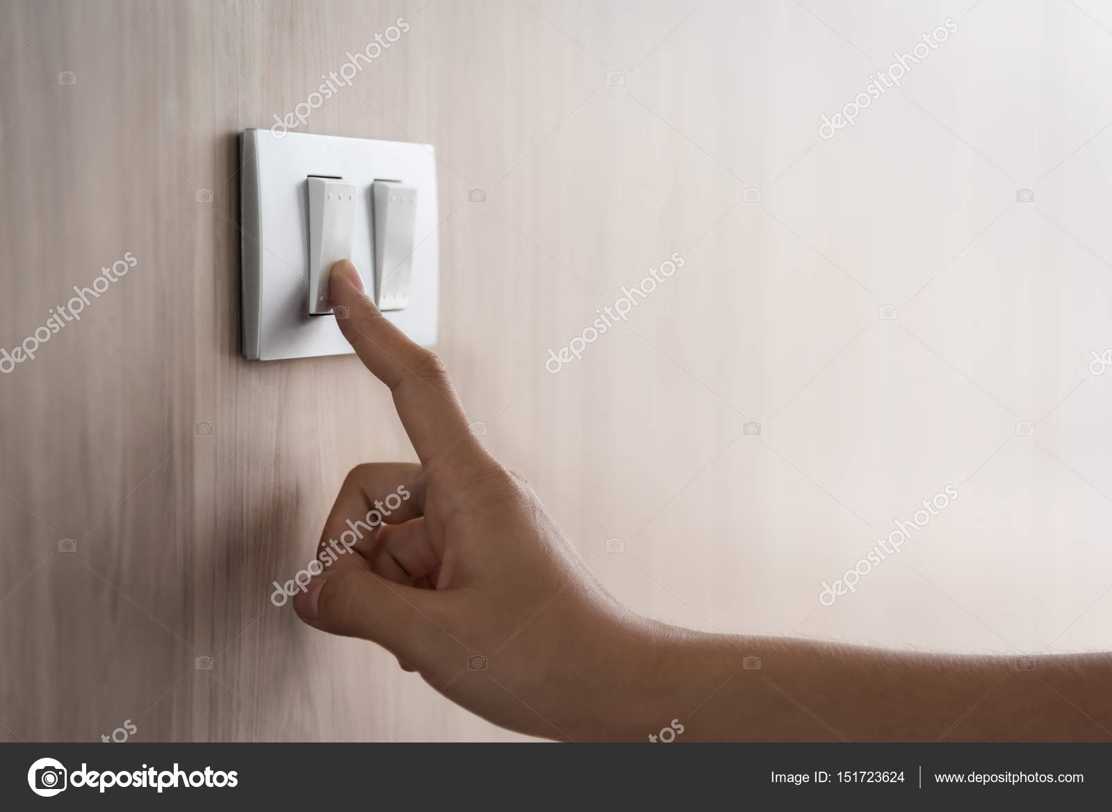 Close up hand turning on or off on grey light switch with wooden — Stock  Photo © eggeeggjiew #151723624, image size:1600x1168