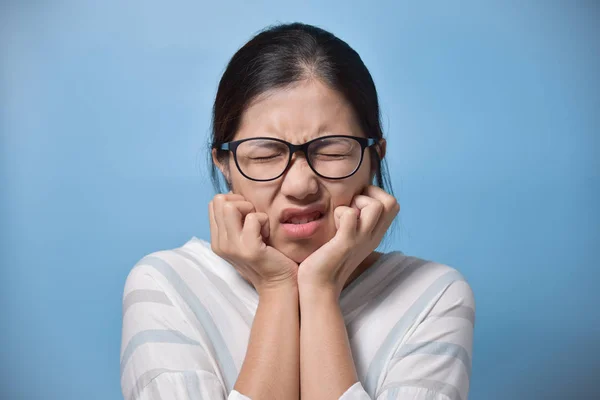 Woman feeling toothache. — Stock Photo, Image