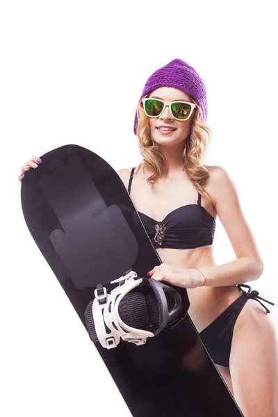 Fille en bikini tenant snowboard — Photo