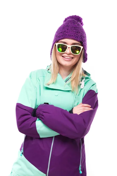 パープル スキー衣装でかわいい女の子 — ストック写真