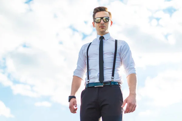 Businessman in white shirt on the roof — Stock Photo, Image