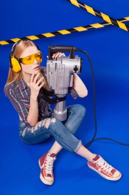 Sarı Oluşturucusu gözlüklü sarışın kadın