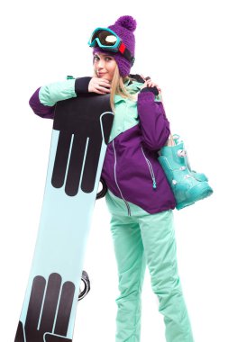 güzel genç kadın snowboard ile