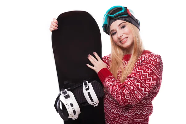 Vrouw in rode trui met snowboard — Stockfoto