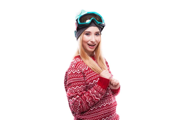 Kvinna i röd tröja och ski glasögon — Stockfoto