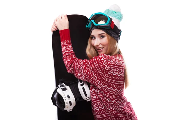 Kvinna i röd tröja med snowboard — Stockfoto