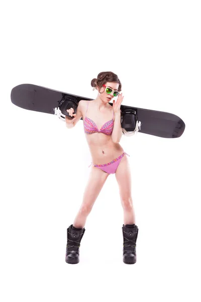 Mulher muito sexy em biquíni com snowboard — Fotografia de Stock