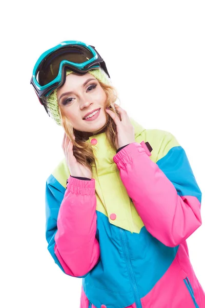 Молодая женщина в лыжном костюме — стоковое фото