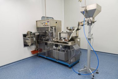 bitki odasında sıralama makinesine