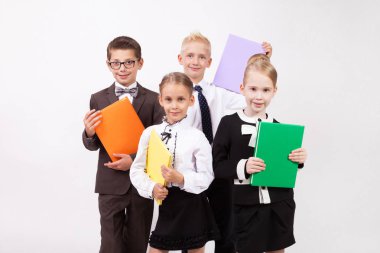 Okul çocuk kitapları ile