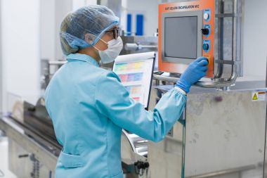 Denetim Masası ayakta bilim adamı