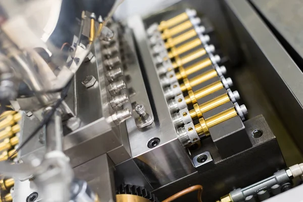 metal makine milleri ile