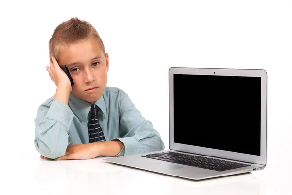 Student pojke med laptop — Stockfoto