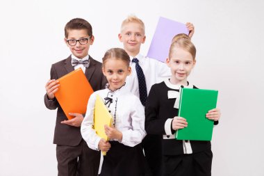 Okul çocuk kitapları ile