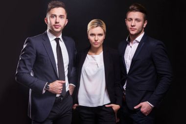Üç başarılı iş adamları ekibinin