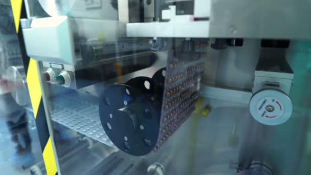 Фармацевтичне виробництво лікарських засобів — стокове відео