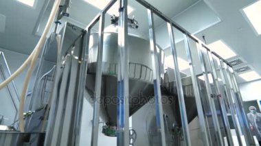 ilaç fabrikası işçisi