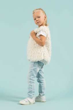 güzel sarışın kız