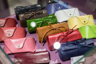 Deri çanta ve Aksesuarlar Satılık