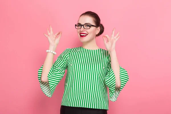 Hermosa Mujer Joven Gafas Con Estilo — Foto de Stock