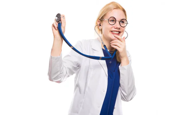 Podekscytowany Młoda Lekarka Stetoskop Izolowana Białym Tle — Zdjęcie stockowe