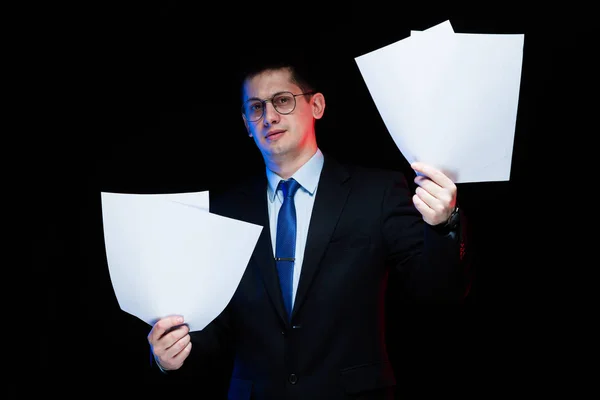 Jeune Homme Affaires Beau Costume Élégant Avec Des Documents — Photo