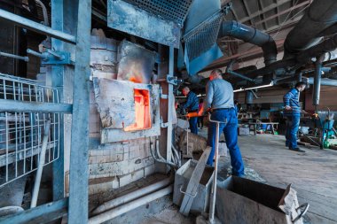 Cam Fabrikası'nda Eritme Fırını görünümünü
