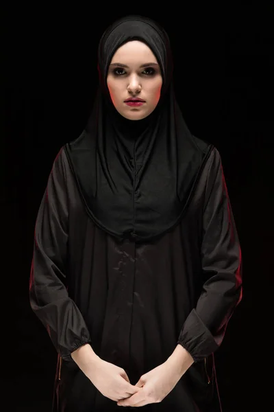 Портрет Молодой Мусульманки Традиционной Одежде — стоковое фото