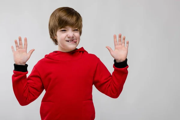 Mooie Kaukasische Preteen Jongen Casual Outfit Tonen Verschillende Uitdrukkingen Witte — Stockfoto