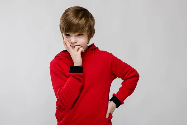 Mooi Preteen Blanke Jongen Casual Outfit Tonen Verschillende Uitdrukkingen Witte — Stockfoto