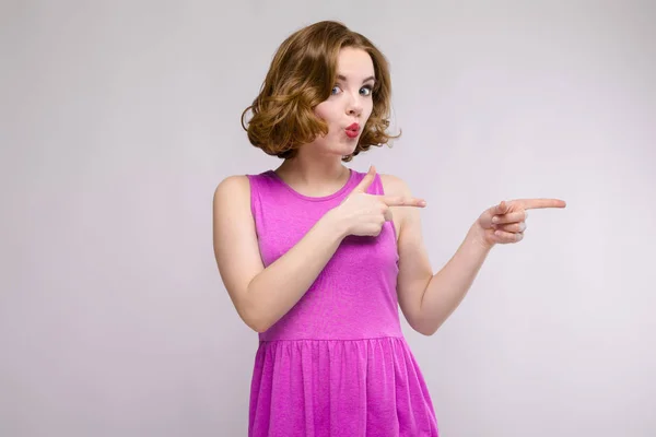 Portrait Beautiful Redhead Happy Young Woman Pointing Gray Background — Stock Photo, Image