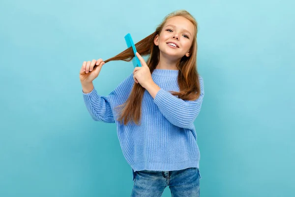 Little Girl Posing Hairbrush Blue Background — Stock Photo, Image