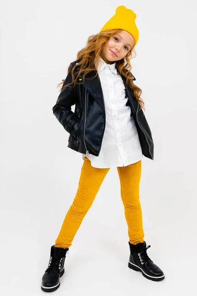 Linda Niña Moda Chaqueta Cuero — Foto de Stock