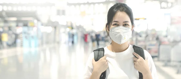 Banner Wanita Asia Dengan Tanda Wajah Yang Sehat Melindungi Virus — Stok Foto