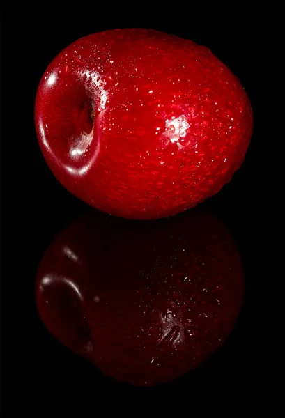 Massive cherries with reflection — Stock Photo, Image