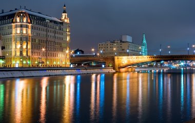 Moskova Nehri Köprüsü 