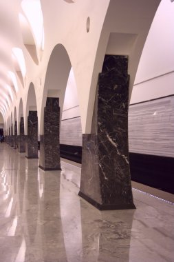 Metro İstasyonu Moskova