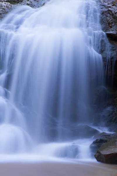 Wodospad woda wzór — Zdjęcie stockowe