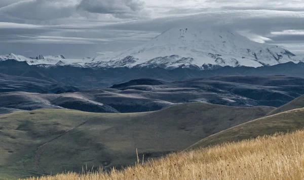 Montagna dell'Elbrus Caucaso — Foto Stock