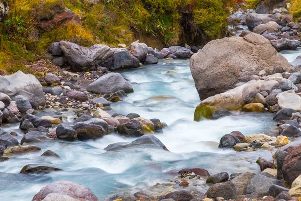 Horská proudu podzim — Stock fotografie