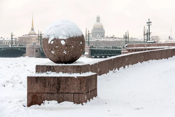 Marco Turístico São Petersburgo Rússia Cuspo Ilha Vasilievsky Por Dia — Fotografia de Stock