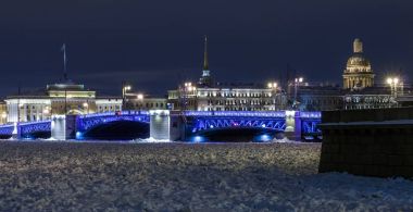 Saint petersburg gece görünümü