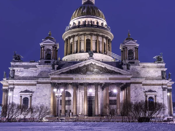 Saint Isaac's Cathedral landmark Petersburg nacht — Stockfoto