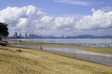 renk tam beach. chonburi Tayland Pattaya. bir l ile mavi gökyüzü