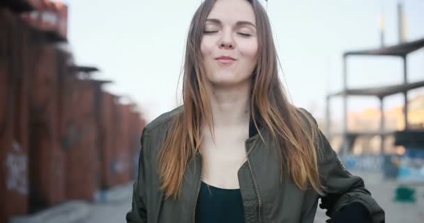 Ludzi Zdrowie Dentysta Lifestyle Concept Plenerowej Młoda Atrakcyjna Kobieta Stylowy — Wideo stockowe
