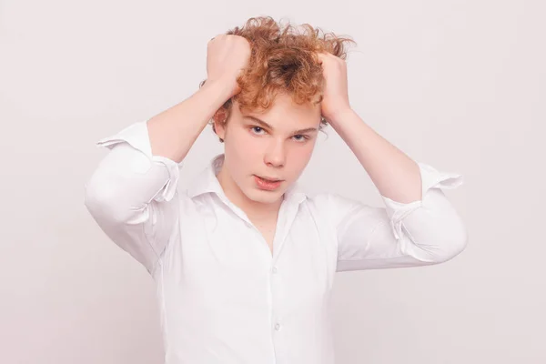 Portrait de jeune adolescent rousse tendre — Photo