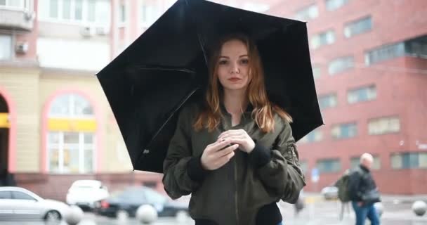 Season Weather People Concept Young Brunette Woman Stands Umbrella Her — Stock Video