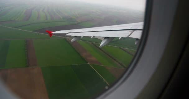 Ohromující Záběry Leteckého Pohledu Nad Mraky Okna Letadla Modrou Oblohou — Stock video