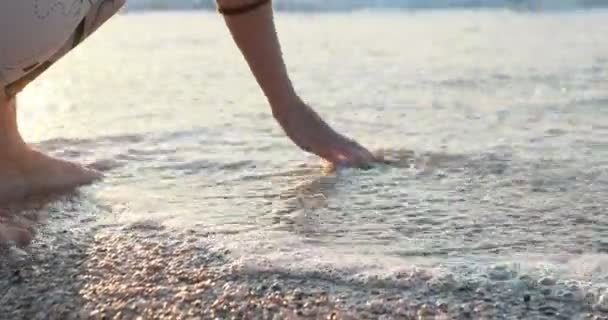Young Woman Bodysuit Practicing Yoga Beach Sea Amazing Sunrise Fitness — Stock Video